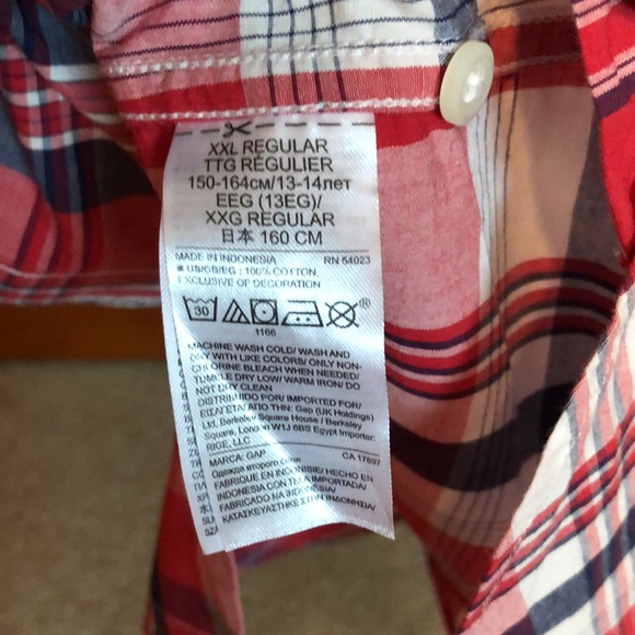 Gap Kids button down shirt - Picture 3 of 4